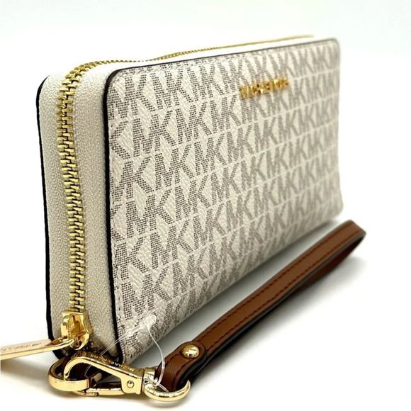 Michael Kors Large Continental Wallet
Wristlet Vanilla/Brown - Picture 3 of 10